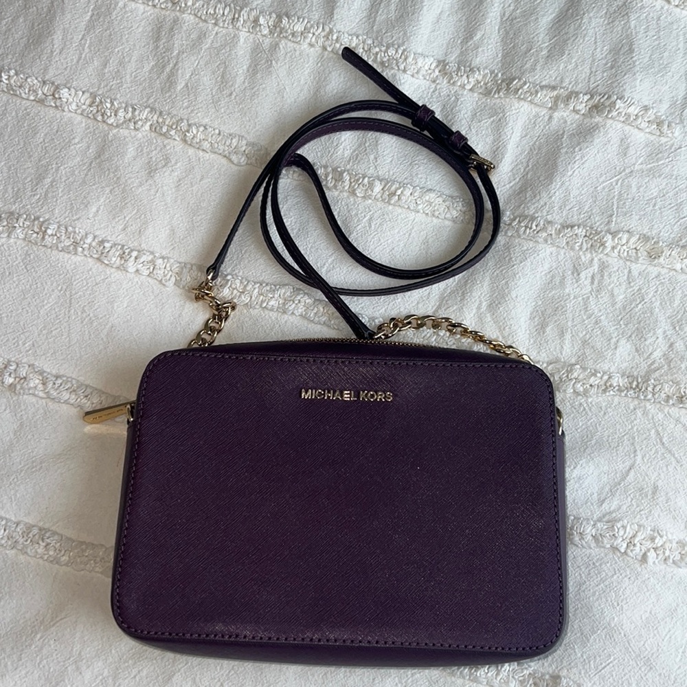 Michael Kors Leather Jet Set East West Crossbody Bag
